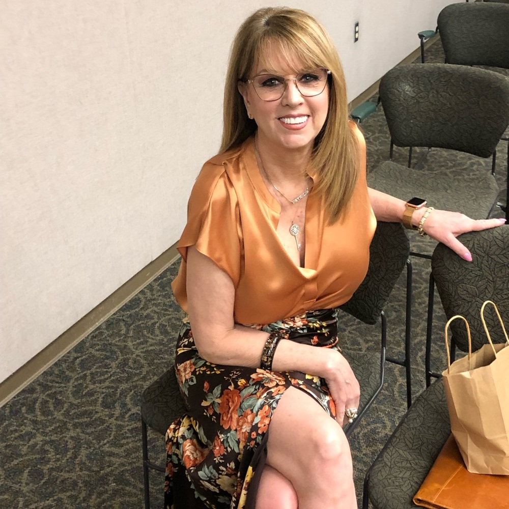 Meet your Posher, Carol Lynn